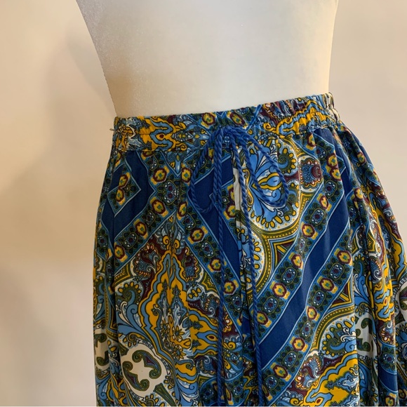 Beautiful Flowy Maxi Dress Made in India With Small Rope Waist Tie Size Small - Picture 4 of 12